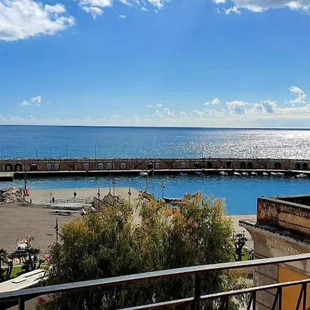 Casa Al Castello מאיורי